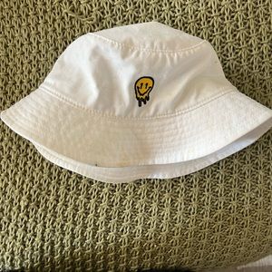 Vans White Bucket Hat